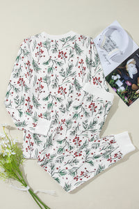 Holiday Holly Print on White Thermal Lounge Set