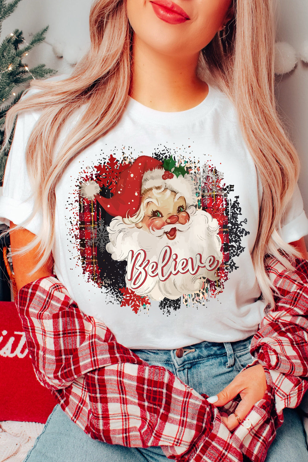 White Christmas Santa Believe Lettering Graphic Crewneck Tee