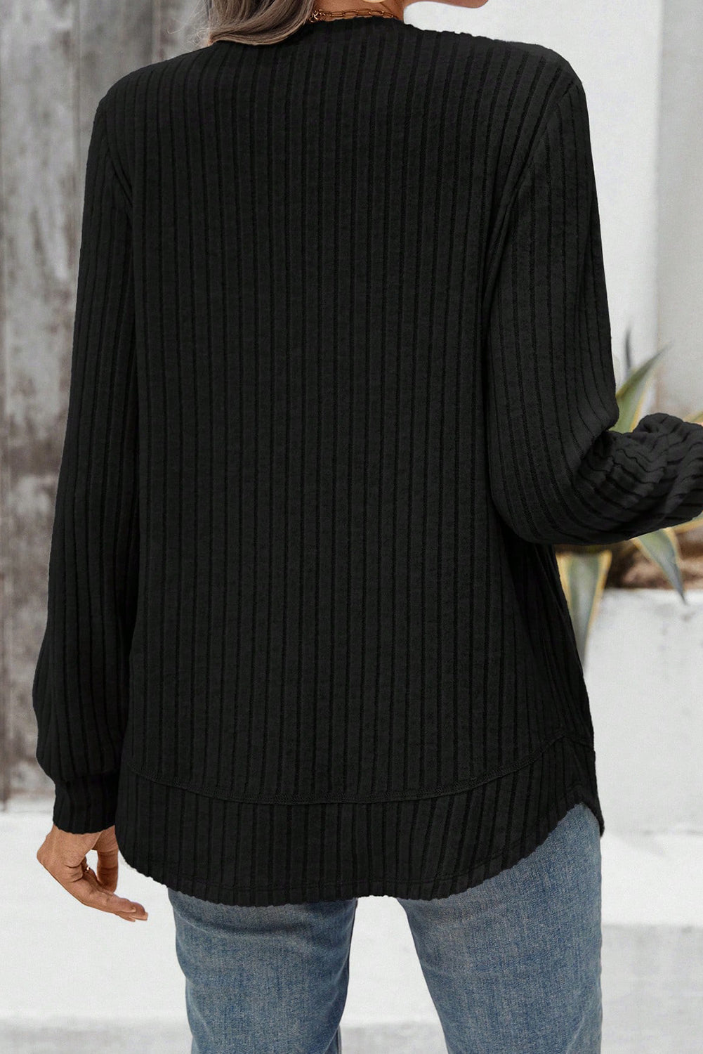 Black Ribbed Crew Neck Long Sleeve Rounded Hem Knit Top