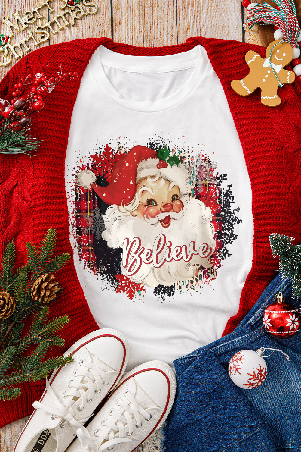 White Christmas Santa Believe Lettering Graphic Crewneck Tee
