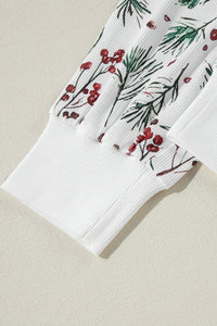 Holiday Holly Print on White Thermal Lounge Set